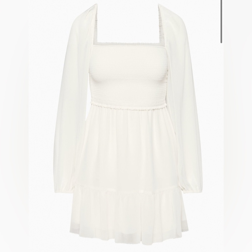 New Aritzia Wilfred Tempest Mini Dress
Smocked chiffon mini dress Light Birth